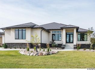 844 E Pinehurst Trl, Dakota Dunes, SD 57049