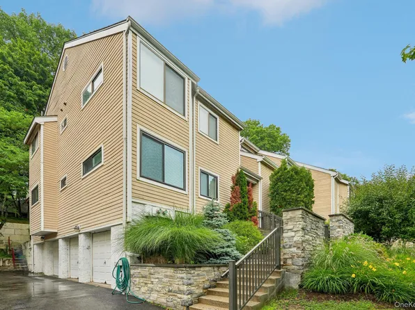 159 Birchwood Close, Chappaqua, NY 10514
