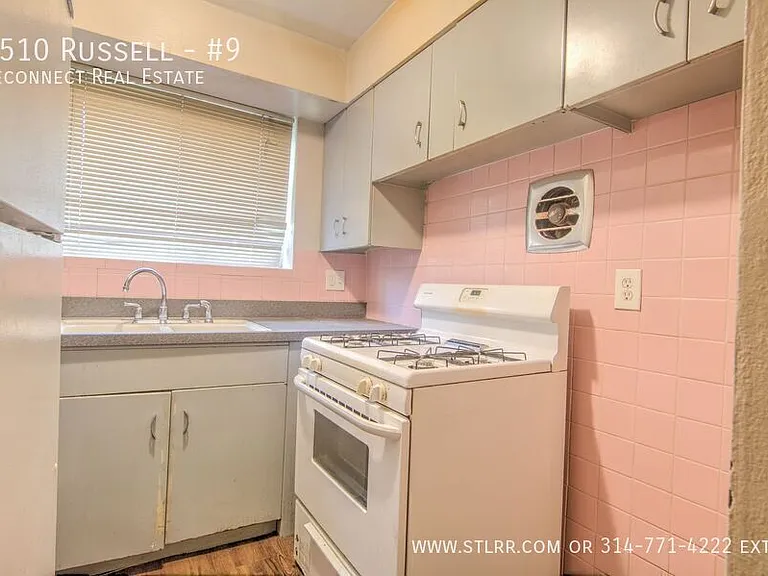 3510 Russell Blvd #9 — Photo 2