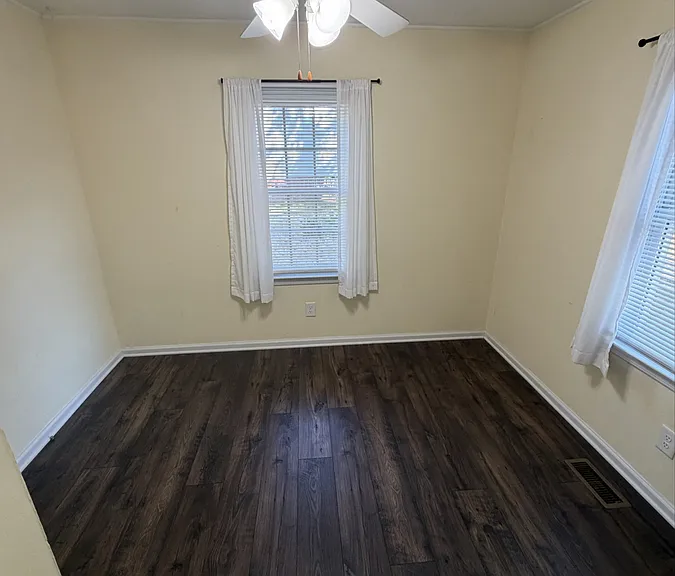 832 W Stallings St — Photo 12