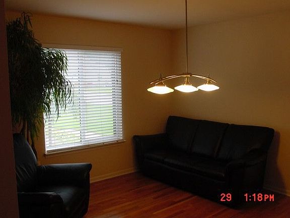 Dinning rm or Den