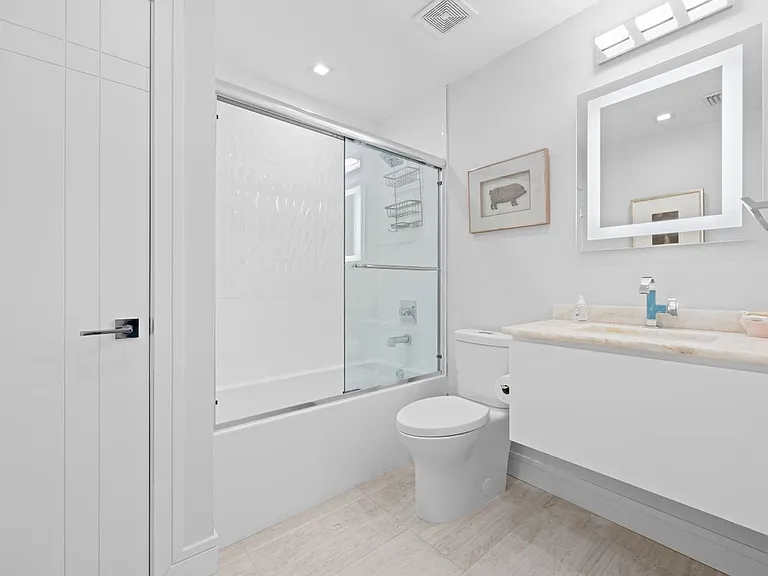 818 Tanbark Dr #204 — Photo 2
