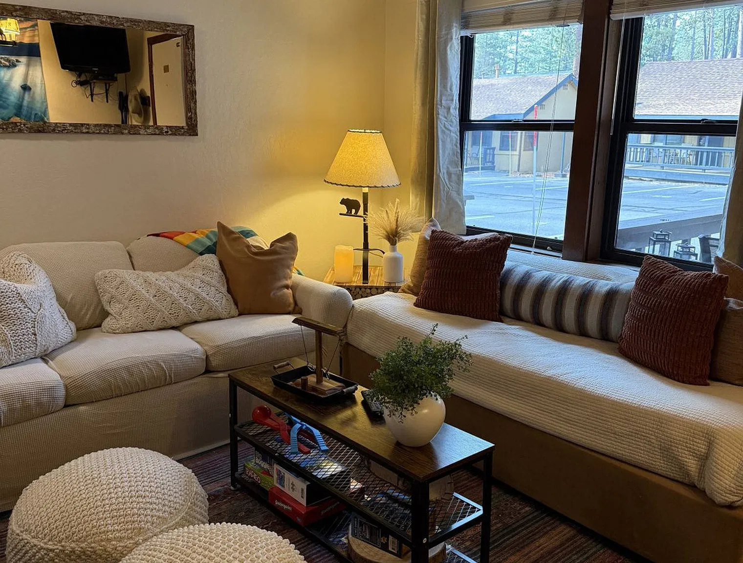 1 bed, 1.0 bath, 4133 sqft, $4,728 — Photo 2