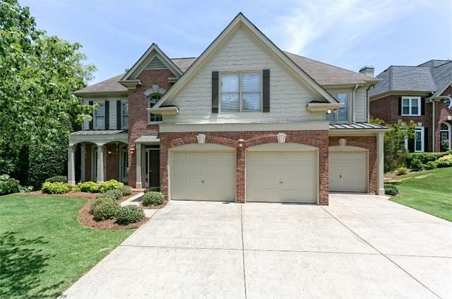 1st image of 4008 Honeytree Ln NE
