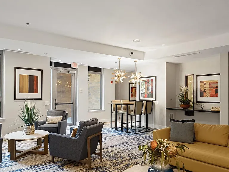 440 L St NW #305 — Photo 16