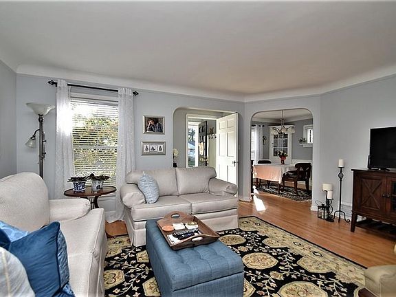 5th image of 4028 W 157th St