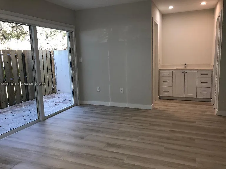 8236 SW 81st Pl — Photo 11