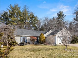 154 Stonehollow Rd, Fletcher, NC 28732