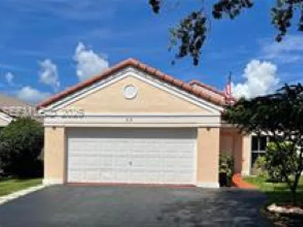 816 Sand Creek Cir, Fort Lauderdale, FL 33327