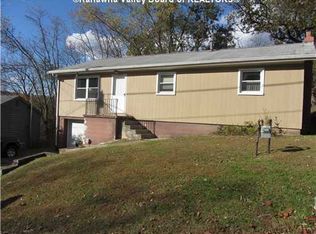 315 McDowell Ave, Dunbar, WV 25064