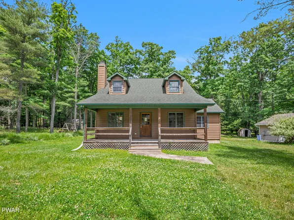 25 5th St, Hawley, PA 18428