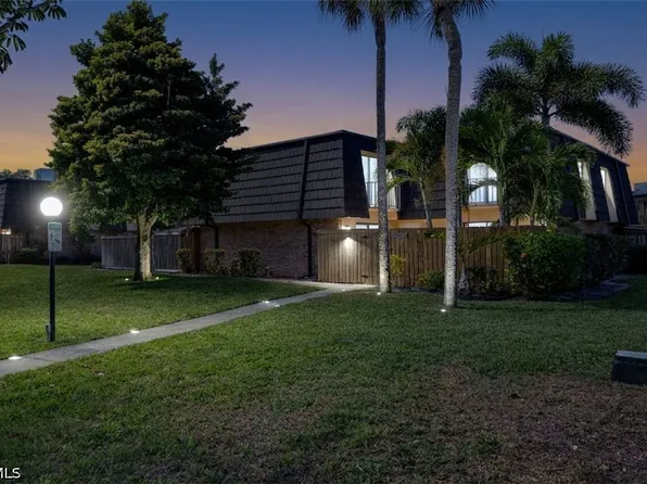 4039 Sandlewood Ln APT 4, Fort Myers, FL 33907