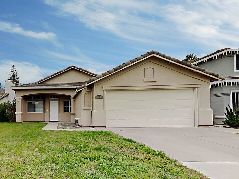 1st image of 1435 Larkflower Way