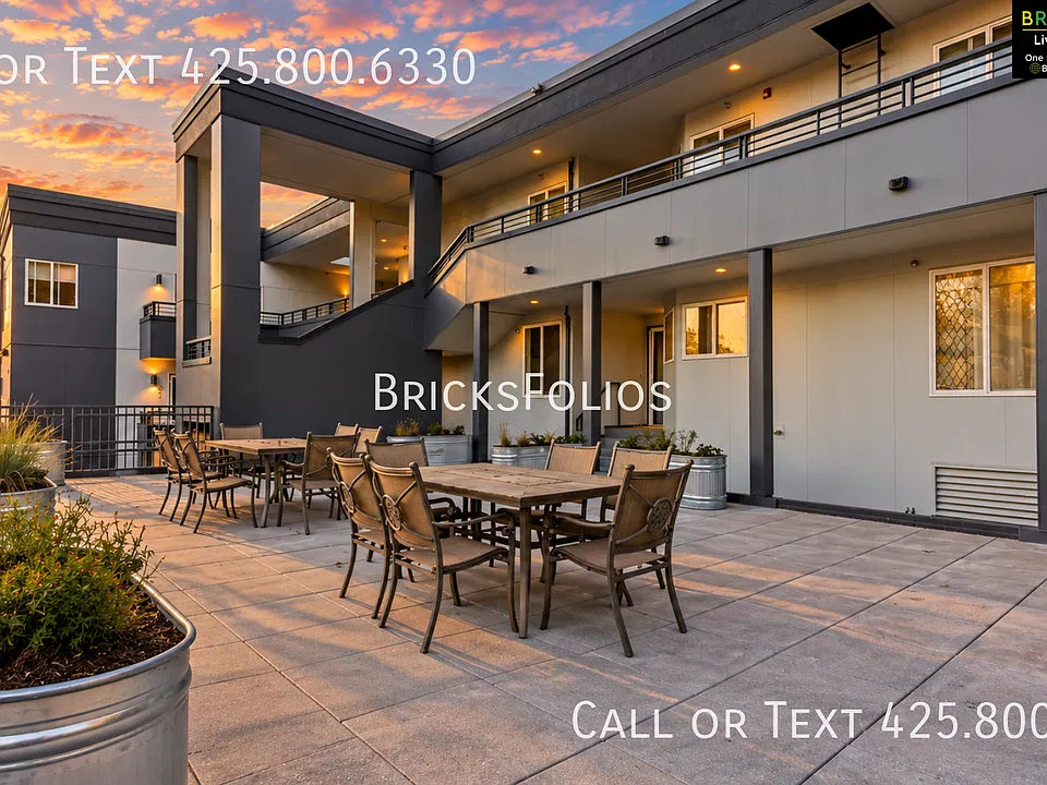 9039 NE Juanita Dr #304