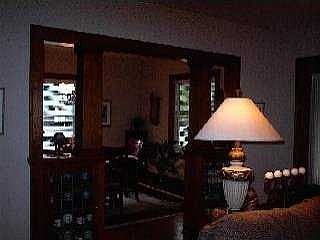 2nd image of 422 E Indiana Ave