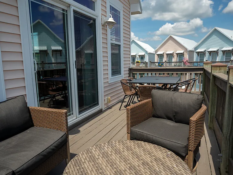 204 Mandalay D Ct — Photo 15