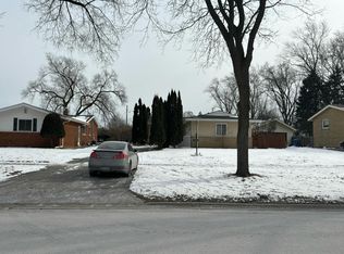 1205 N Wheeling Rd, Mount Prospect, IL 60056