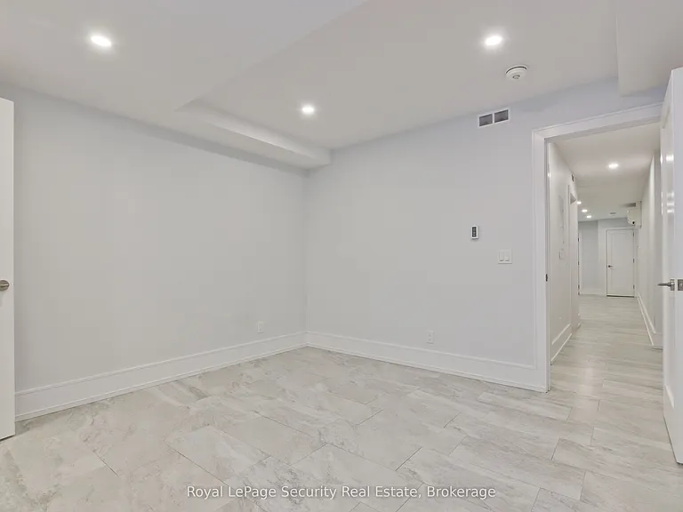 318 Boon Ave — Photo 9