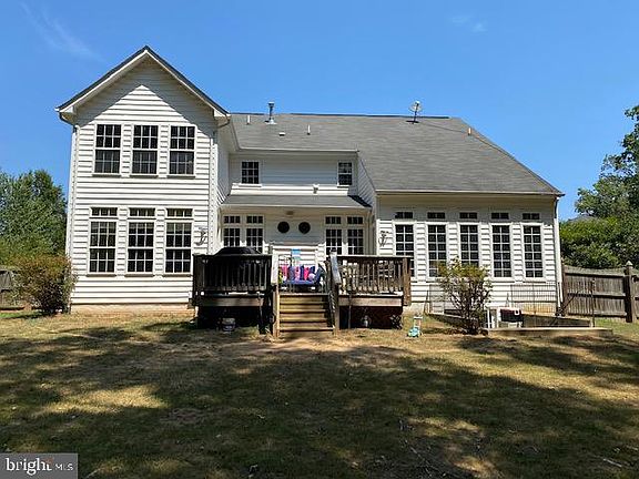 3rd image of 11401 Branch Ct