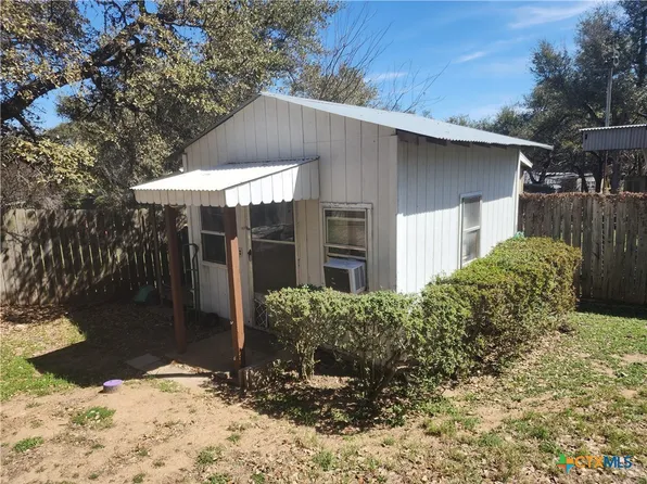 111 Valley View St, Canyon Lake, TX 78133