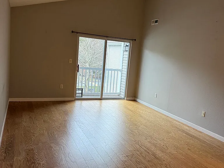 4 Marc Dr #4C9 — Photo 11