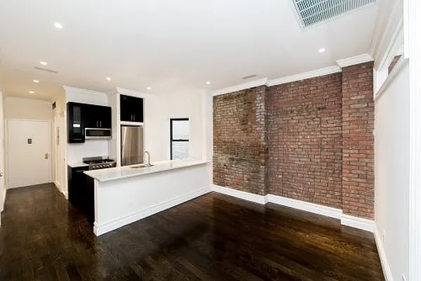 Rented by Voro New York | media 2