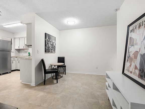 5th image of 7072 Ponce De Leon Ave #1