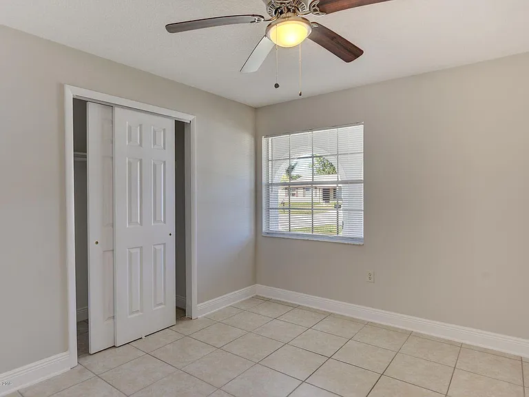 742 Bywood Dr NE — Photo 2