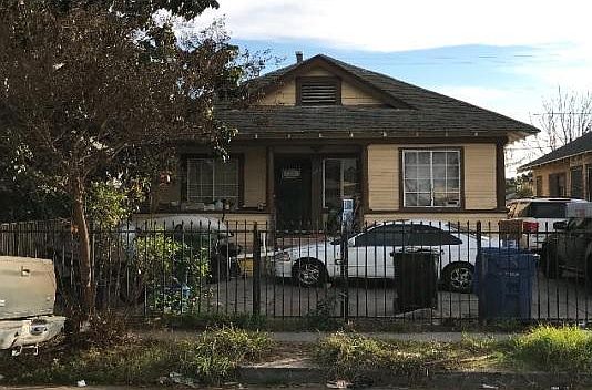 1st image of 136 W 48th St