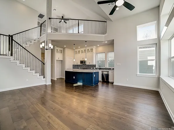5843 Whitby UNIT 44, San Antonio, TX 78240