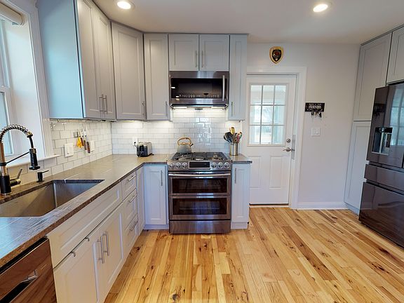 5th image of 5420 Dawes Ave