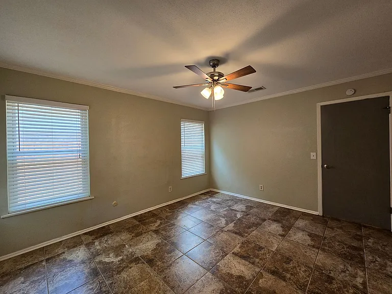 1360 Poppy Ln — Photo 24