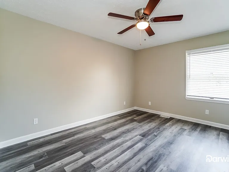 8811 Seabright Dr — Photo 10