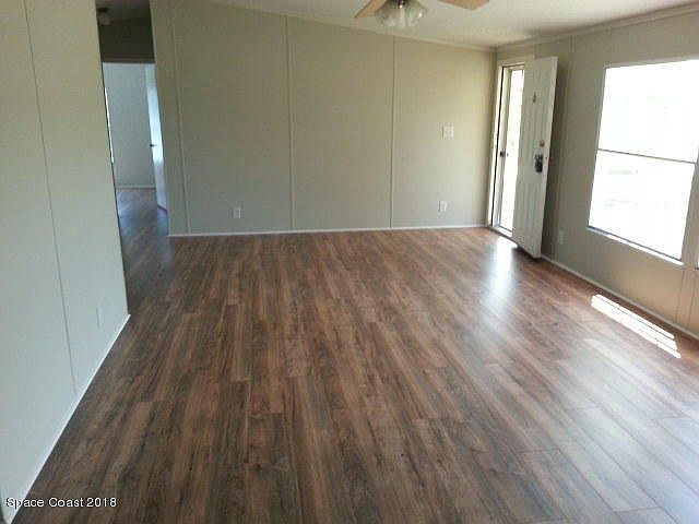 2nd image of 4150 Hess Ave