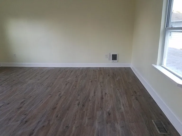 710 Cameron St — Photo 8