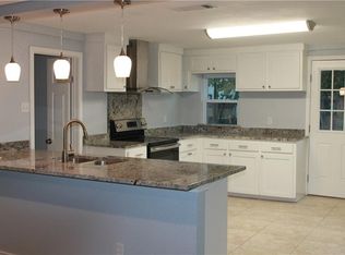 1609 Hardy Rd, Grand Prairie, TX 75051