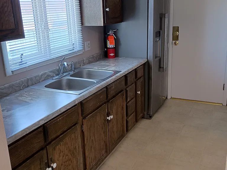 Upstairs full kitchen with new countertops