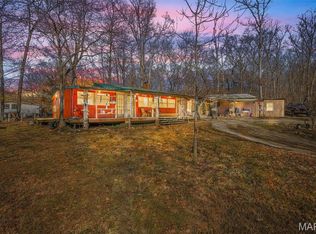 631 Columbia Dr, Bismarck, MO 63624