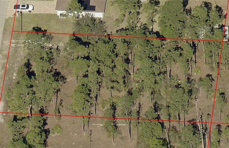 2nd image of 1012 Scott Ave