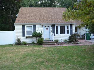 232 Sunset Ln, Howell, NJ 07731