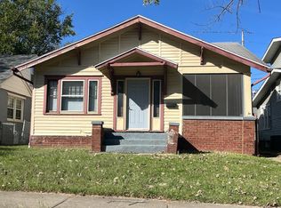 12 Fairview Pl, Decatur, IL 62522