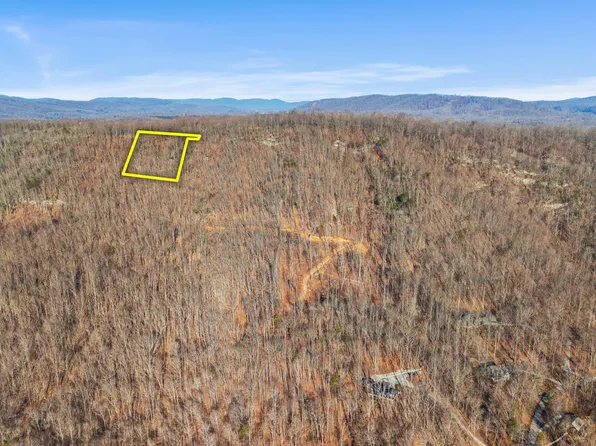 217 Eagle View Ln, Jacksboro, TN 37757