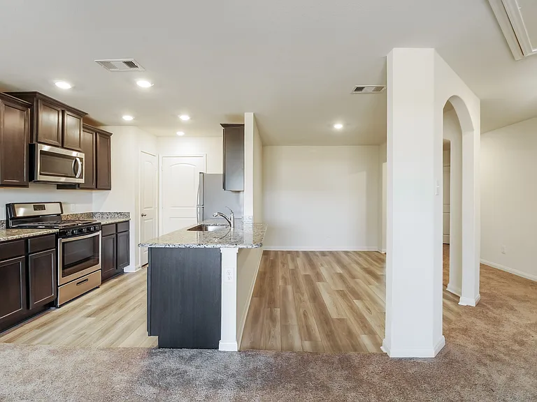 26848 Steinbeck Dr — Photo 8
