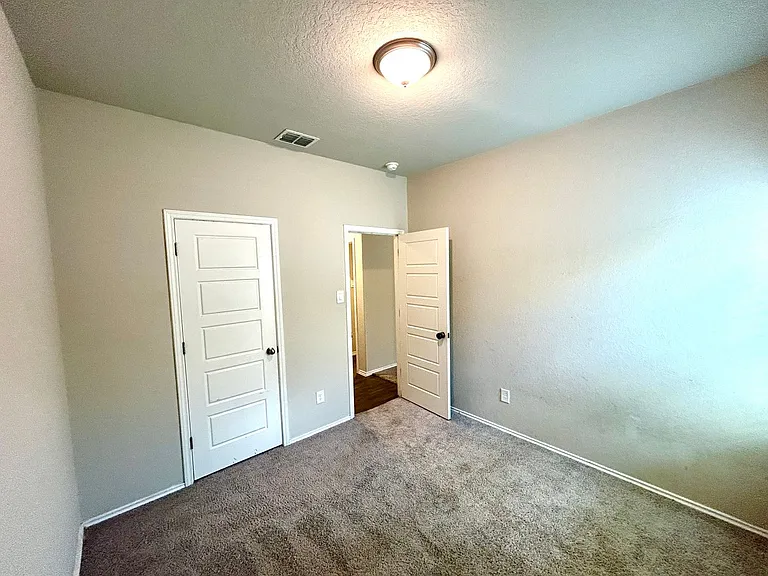 7409 Capricorn Way — Photo 13