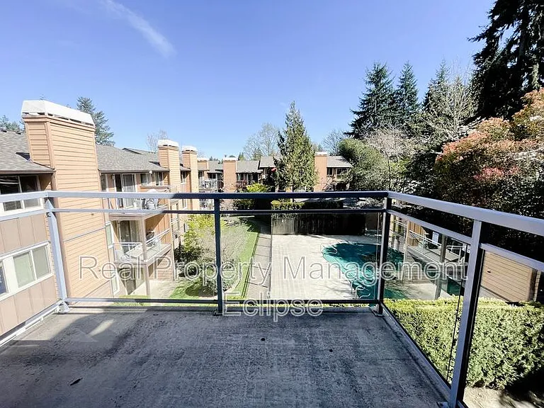 8244 126th Ave NE #B301 — Photo 25