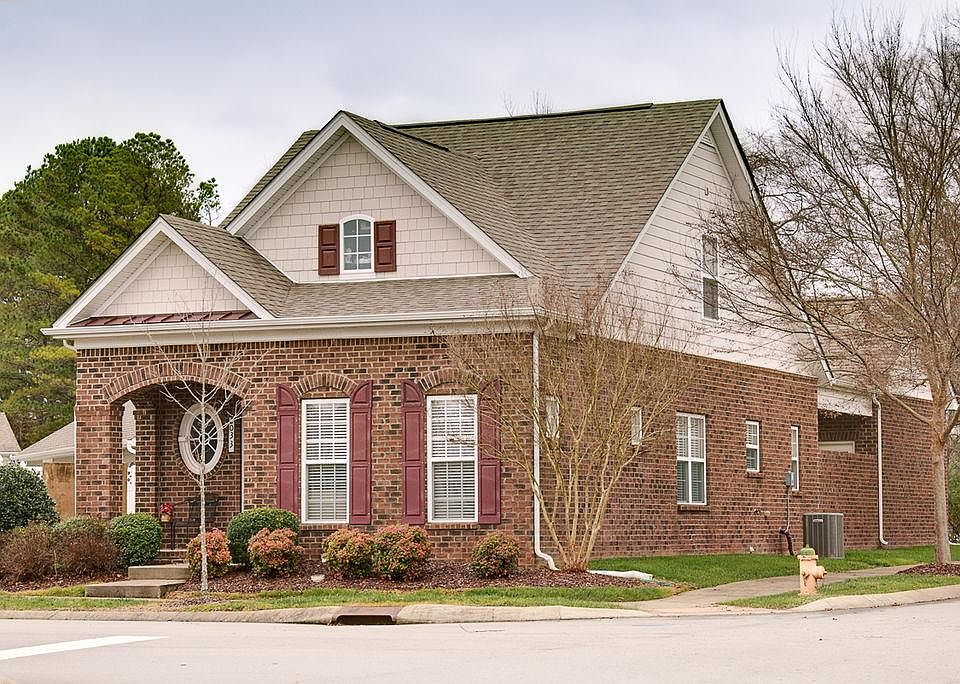 1st image of 2033 Avery Park Dr
