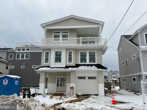 4 W Sumner Ave, Brant Beach, NJ 08008