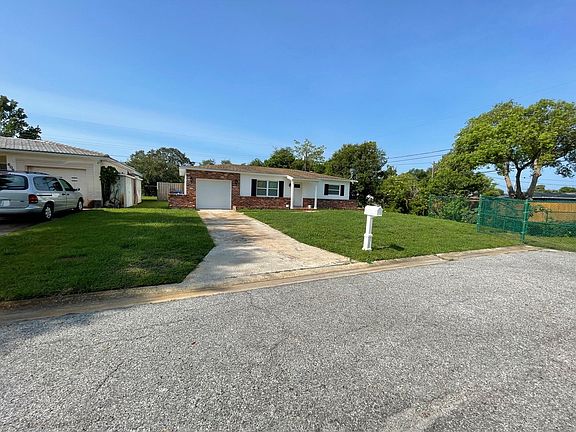 4th image of 6088 43rd Ave N