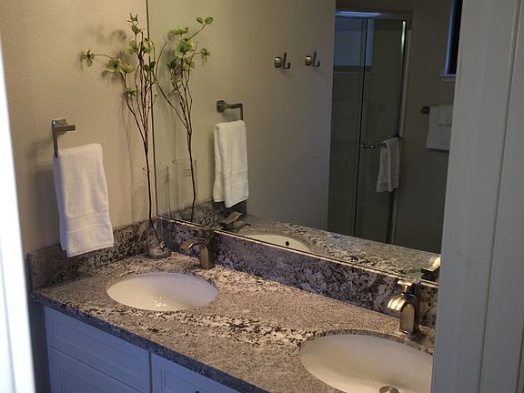 5th image of 310 Cypress Hill Dr