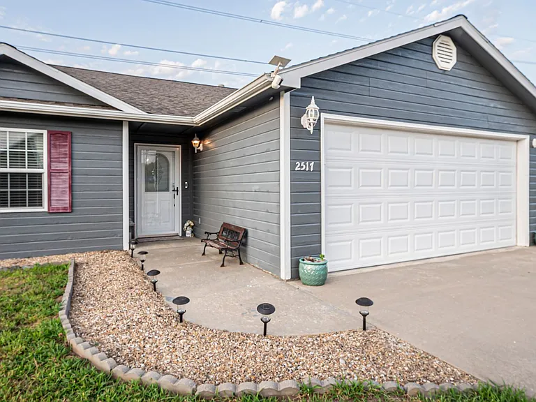 2517 Elm Creek Dr — Photo 34
